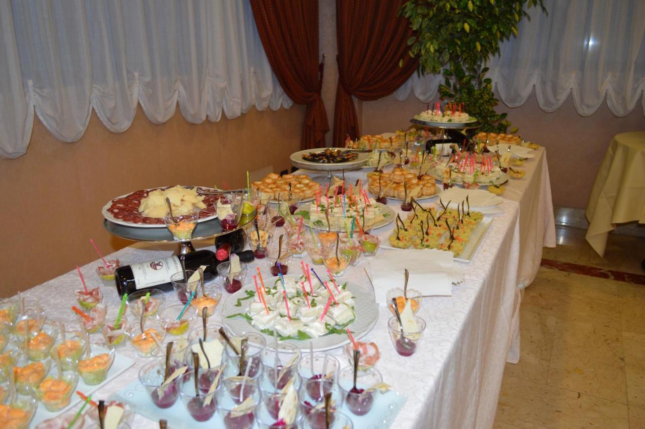 Hotel Principe Помеция Экстерьер фото