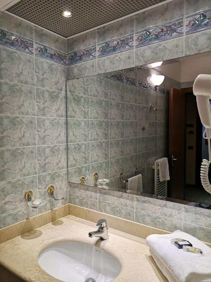 Hotel Principe Помеция Экстерьер фото