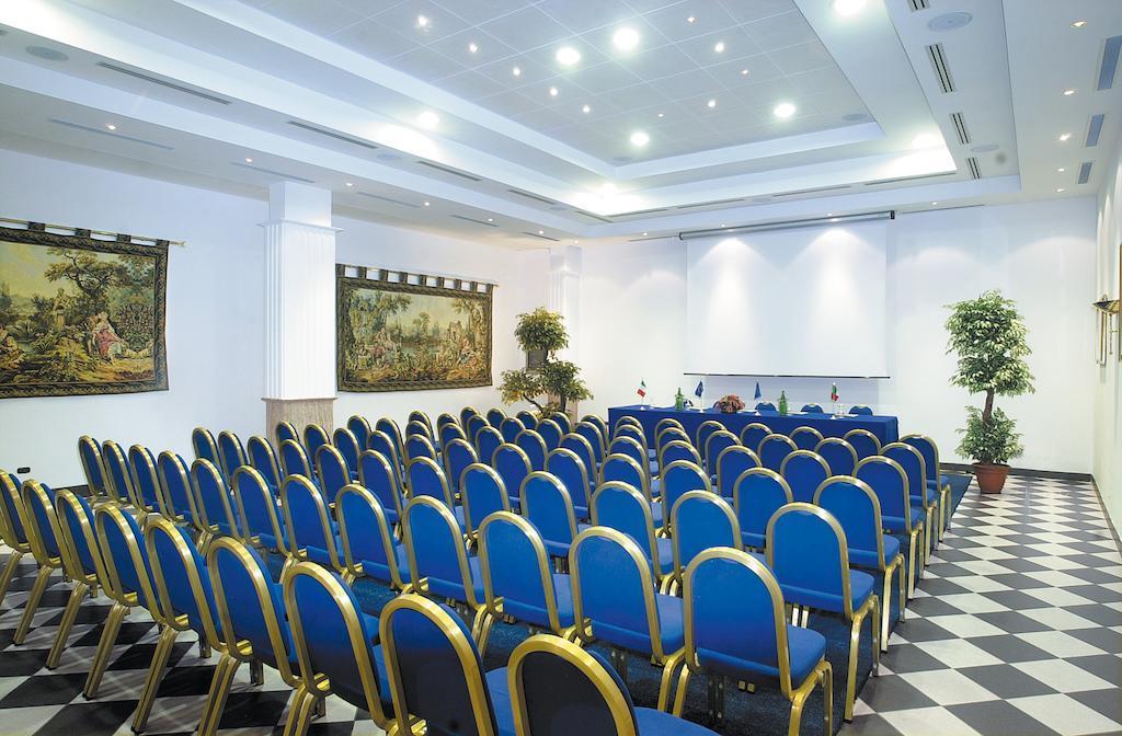 Hotel Principe Помеция Экстерьер фото